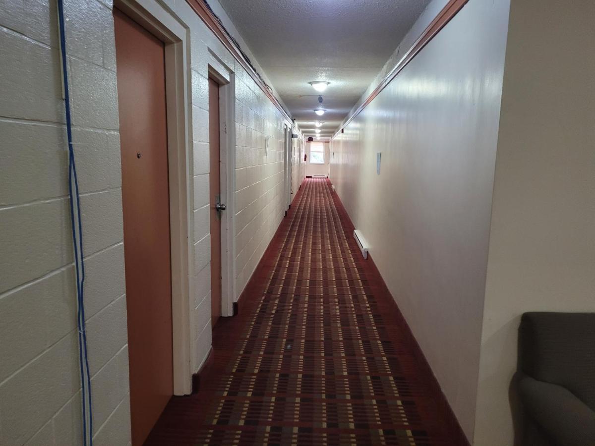 Midtown Hotel Parry Sound Eksteriør billede