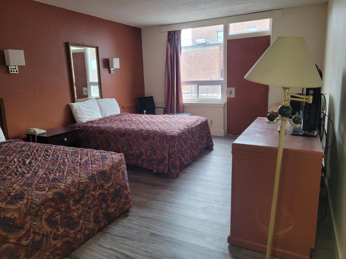 Midtown Hotel Parry Sound Eksteriør billede