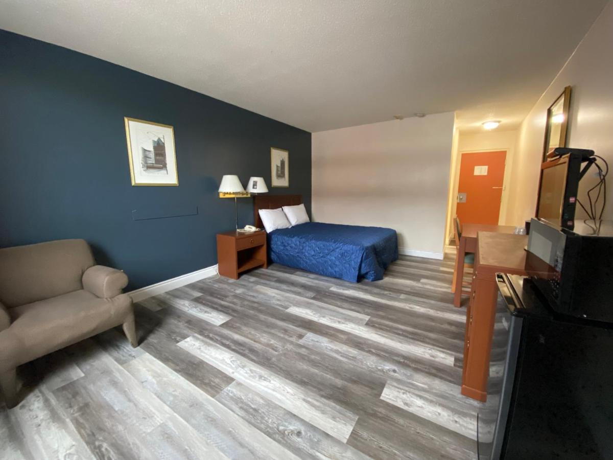 Midtown Hotel Parry Sound Eksteriør billede