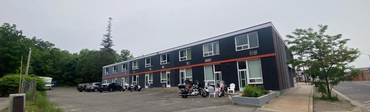 Midtown Hotel Parry Sound Eksteriør billede
