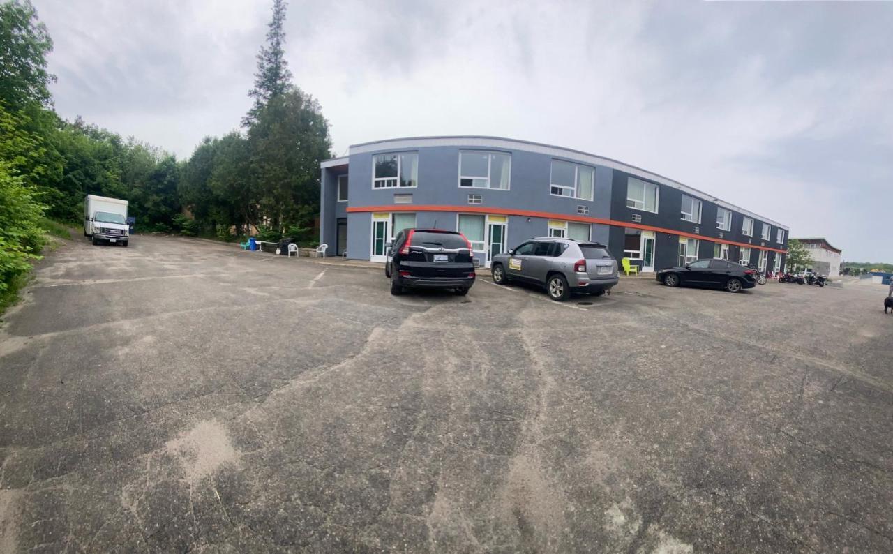 Midtown Hotel Parry Sound Eksteriør billede