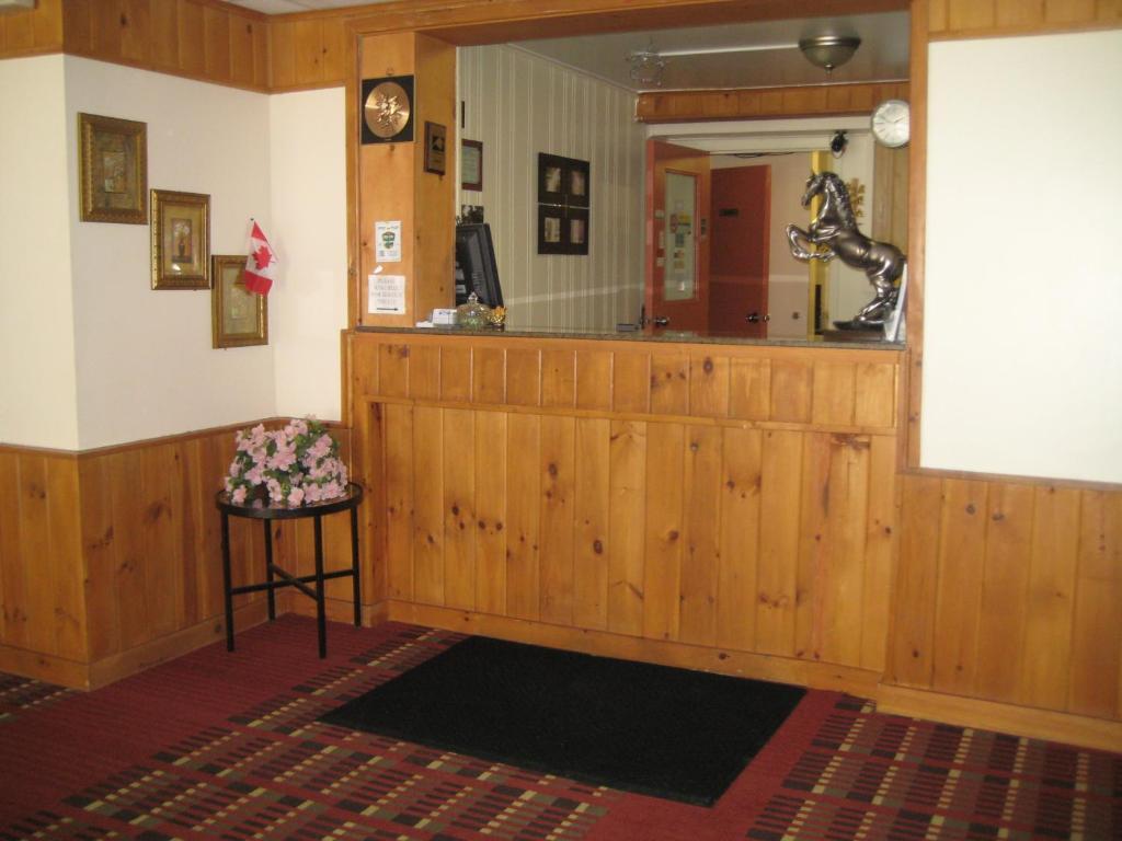 Midtown Hotel Parry Sound Eksteriør billede